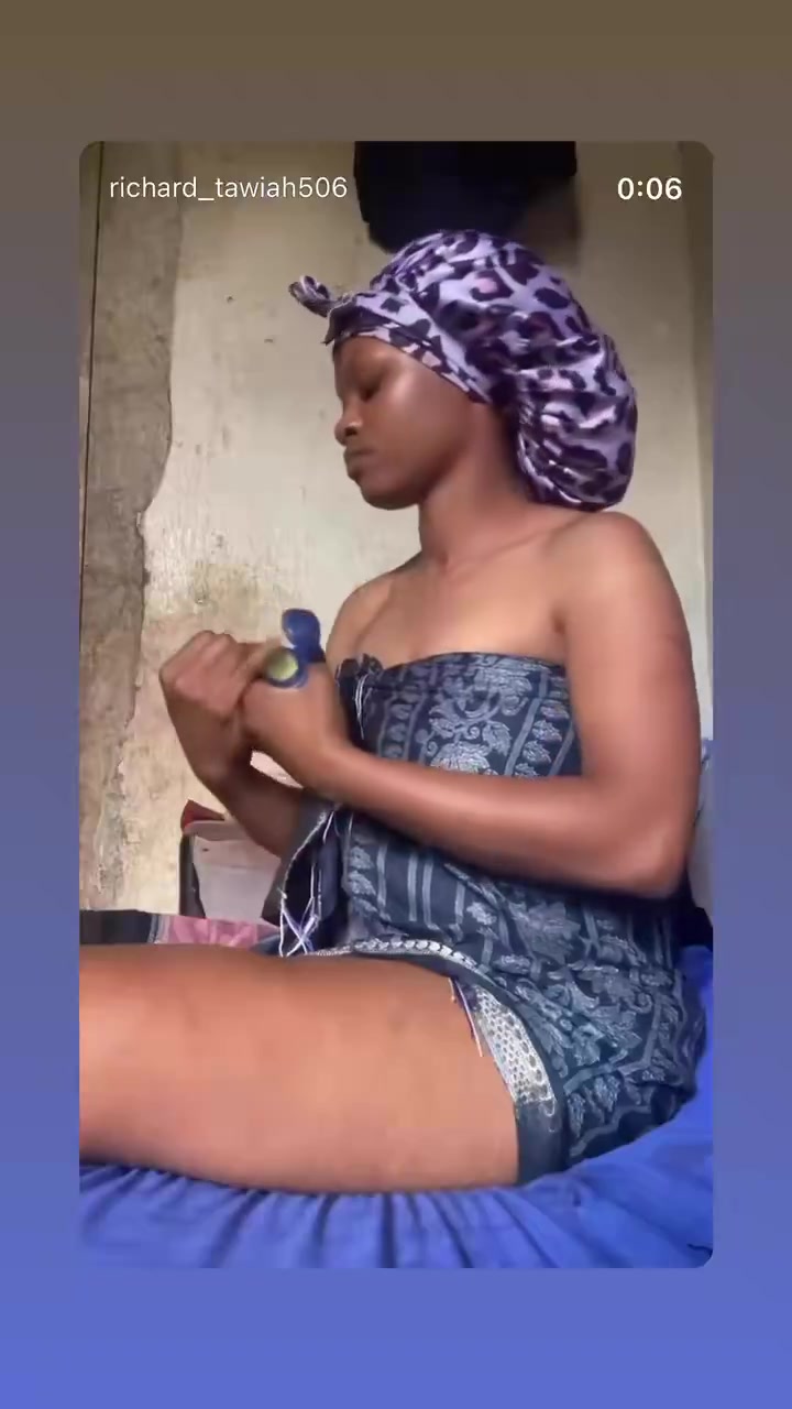 Queen Nadia – View Once