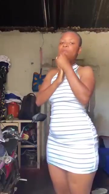 Queen Nadia’s pussy is public