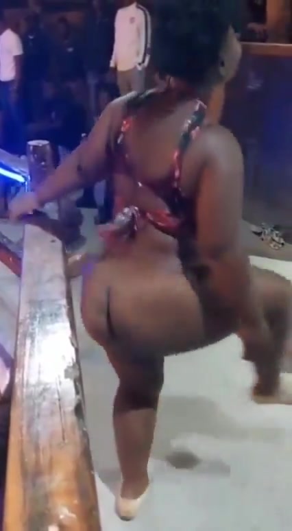 Tzaneen stripper Lizzy Bhubhuda dances naked