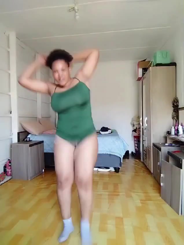 Zulu Dance Pussy No Panties