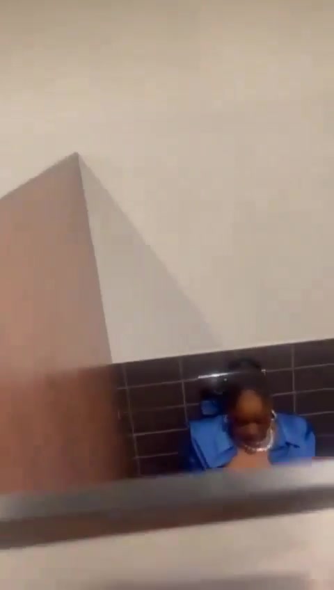 Famous groove toilet action